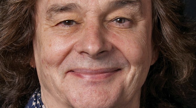 COLIN BLUNSTONE (THE ZOMBIES)